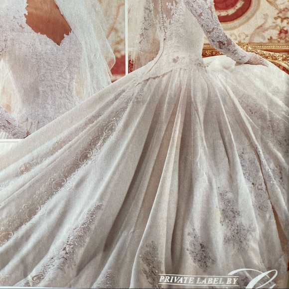 Wedding Dress 12 Salon Collection by Elena - Picture 2 of 13